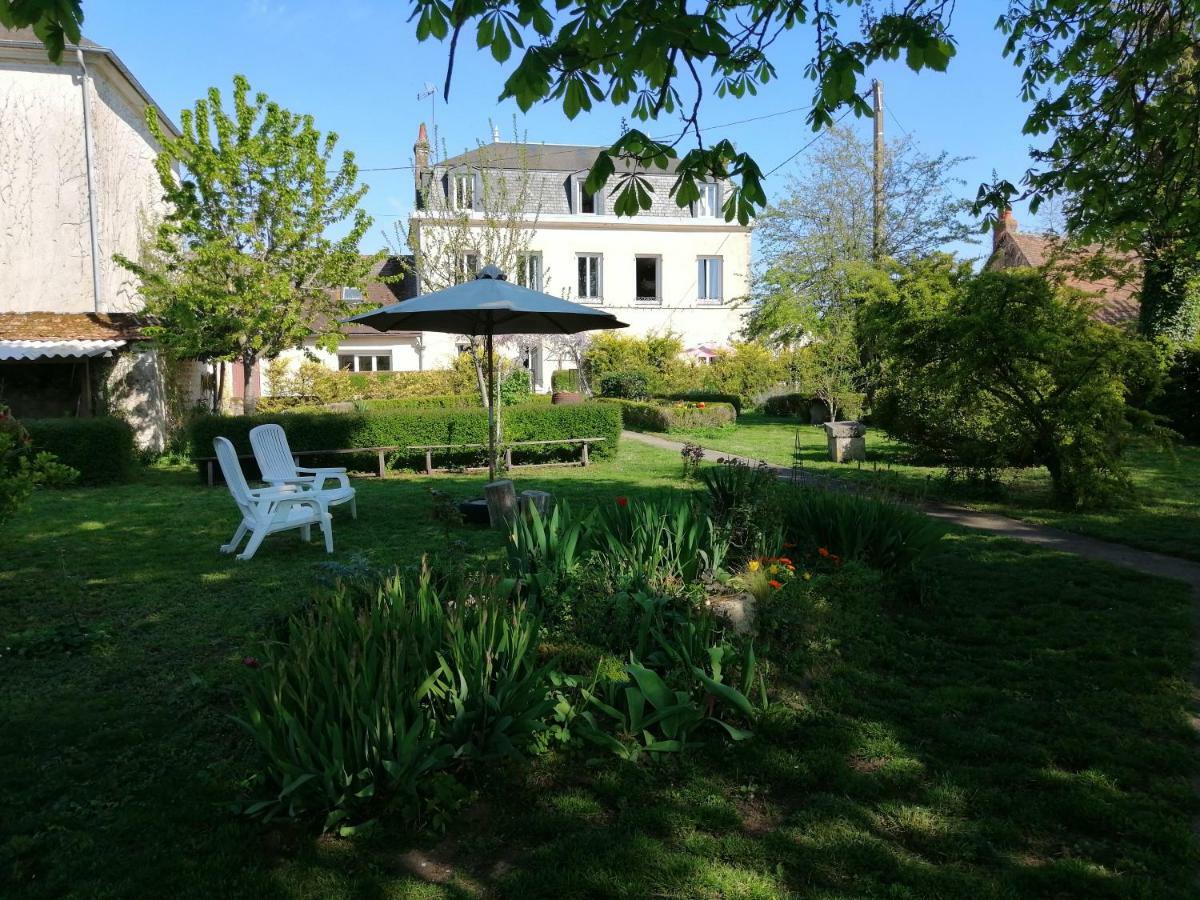 Une Maison A La Campagne Beaune-la-Rolande Εξωτερικό φωτογραφία